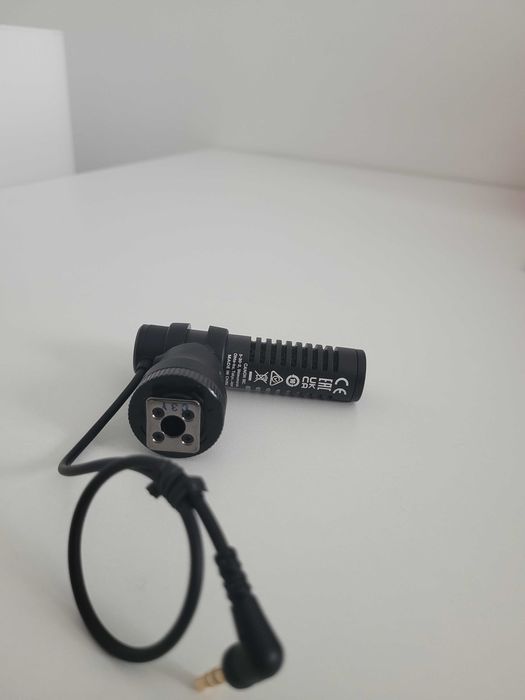 Canon DM-E100 Stereo Microfon și Canon HG-100TBR Tripod noi în cutie