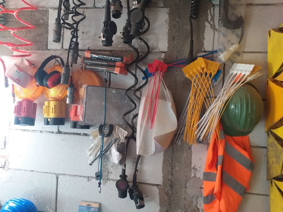 Vand lucuri pentru asigurarea marfei