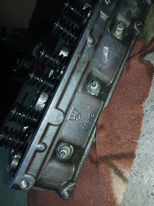 Продам головку 402 двигатель