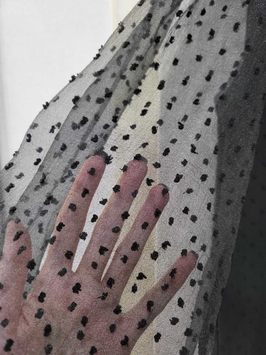 Блуза с прозрачными рукавами