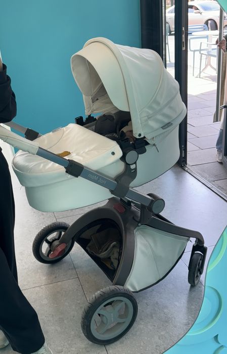 Срочно продам коляску