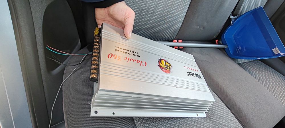 Amplificator auto magnat