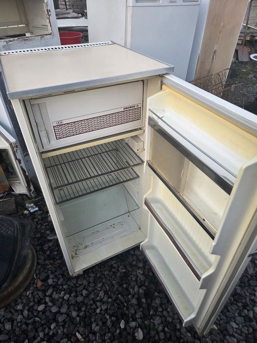 Продам холодильник цена 25тыс