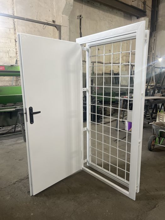 Двери металические сейфы изготовление