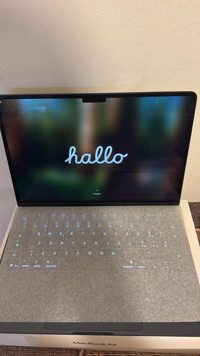 Apple Macbook M4 16/ 512 Nou