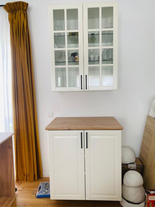 Vand Mobila/bufet Ikea