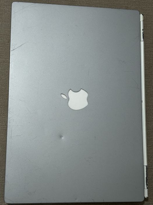 Laptop Apple de colecție Powerbook G4
