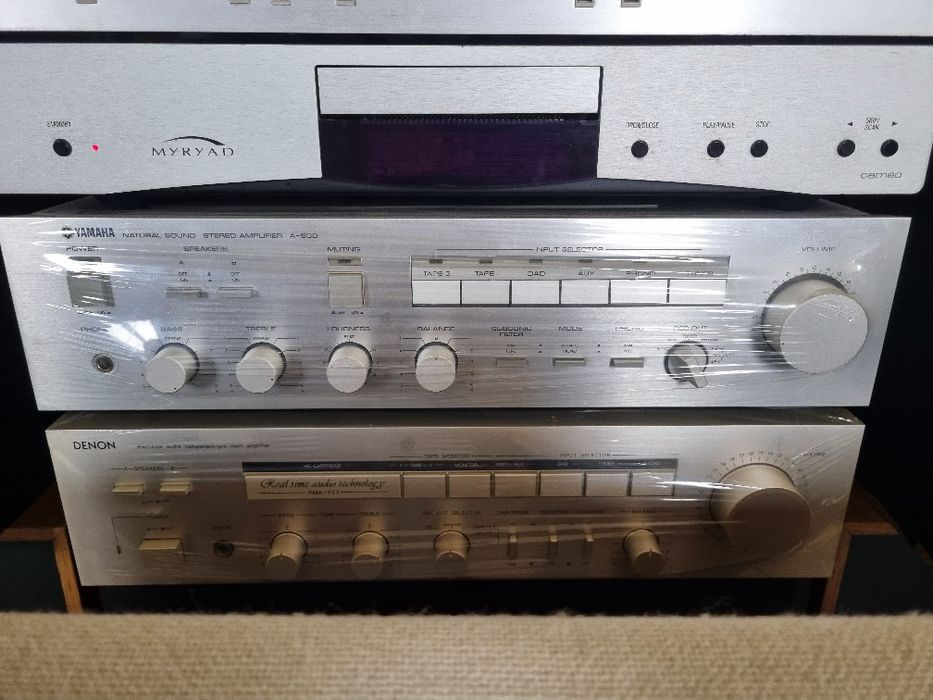 Yamaha A-500. Perfect functional. Impecabil.