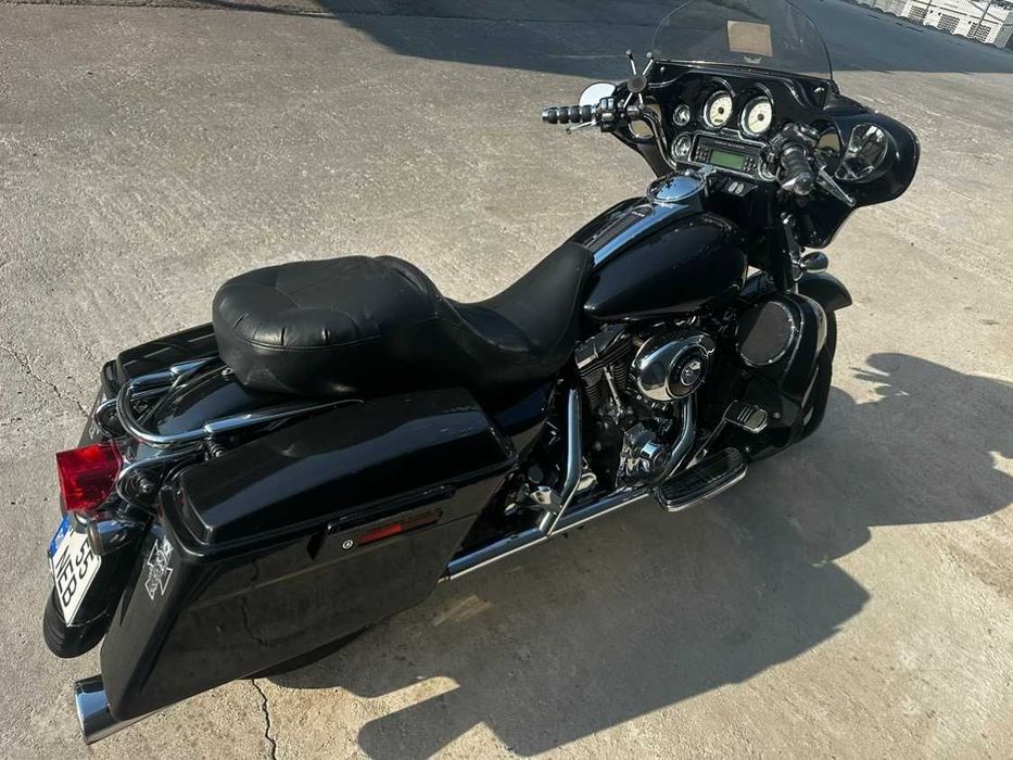 Harley-Davidson Street Glide FLHXI import Canada - posibilitate de finantare