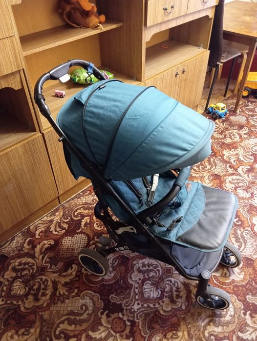 Коляска прогулочная