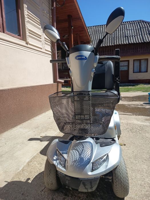 Vând scuter electric persoane dizabilități invacare