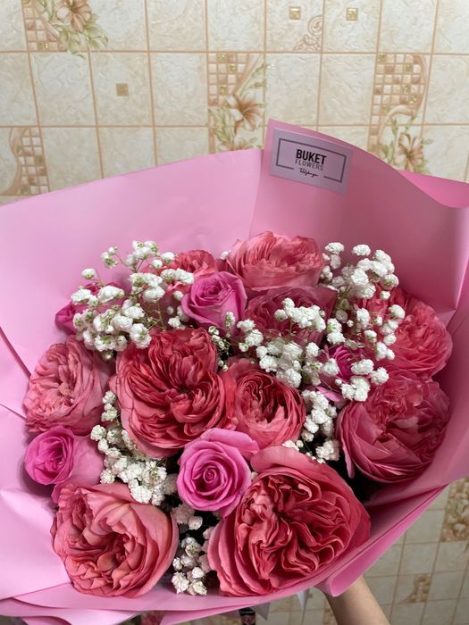 шикарный букет цветов