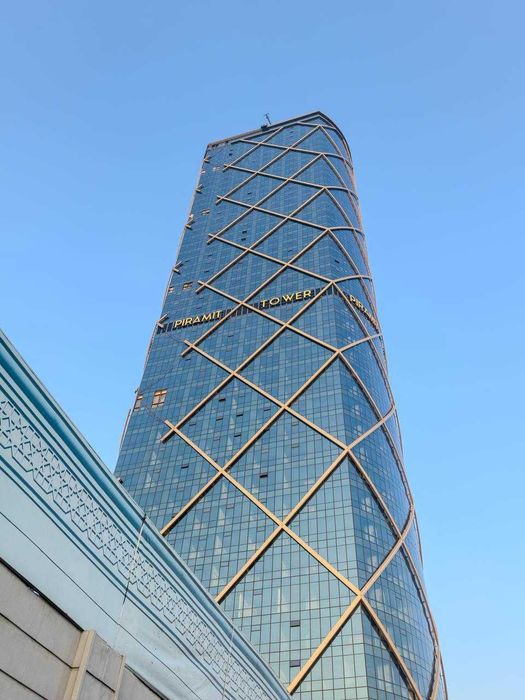 Продается ЖК Пирамит Товер 3ком.кв. Готовый с ремонтом видом Аэропорт