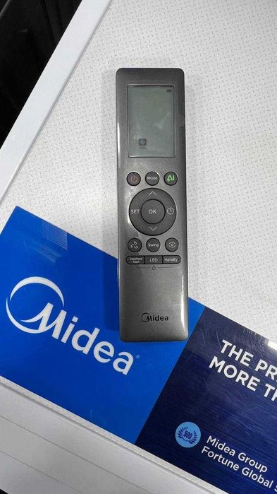 Кондиционер Midea модель NAOMI Pro - 12,000 Btu / Inverter / Гарантия