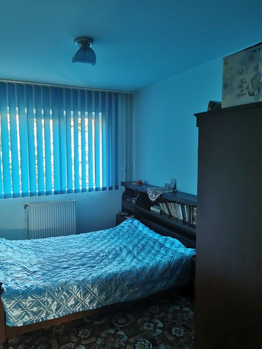 De vanzare apartament 3 camere