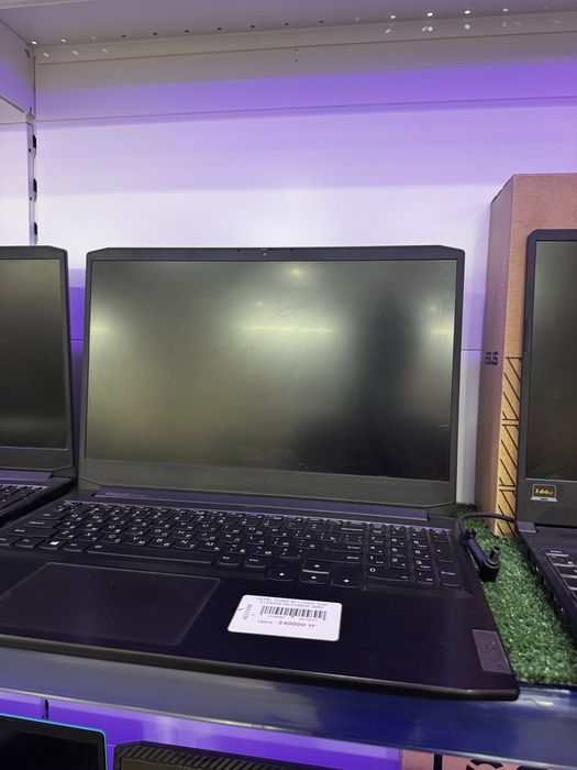 Продам ноутбук игровой