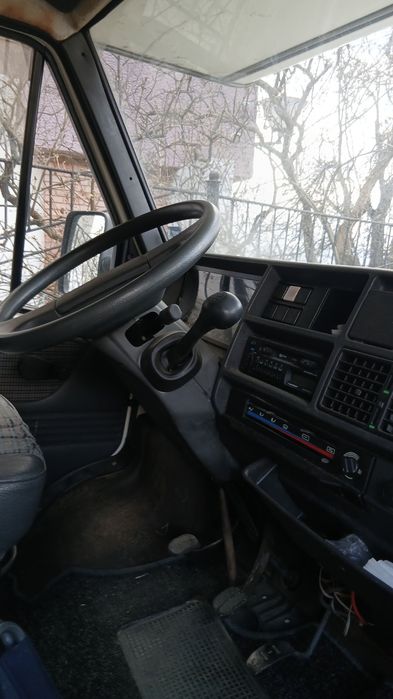 Продавам кемпер пежо 290В