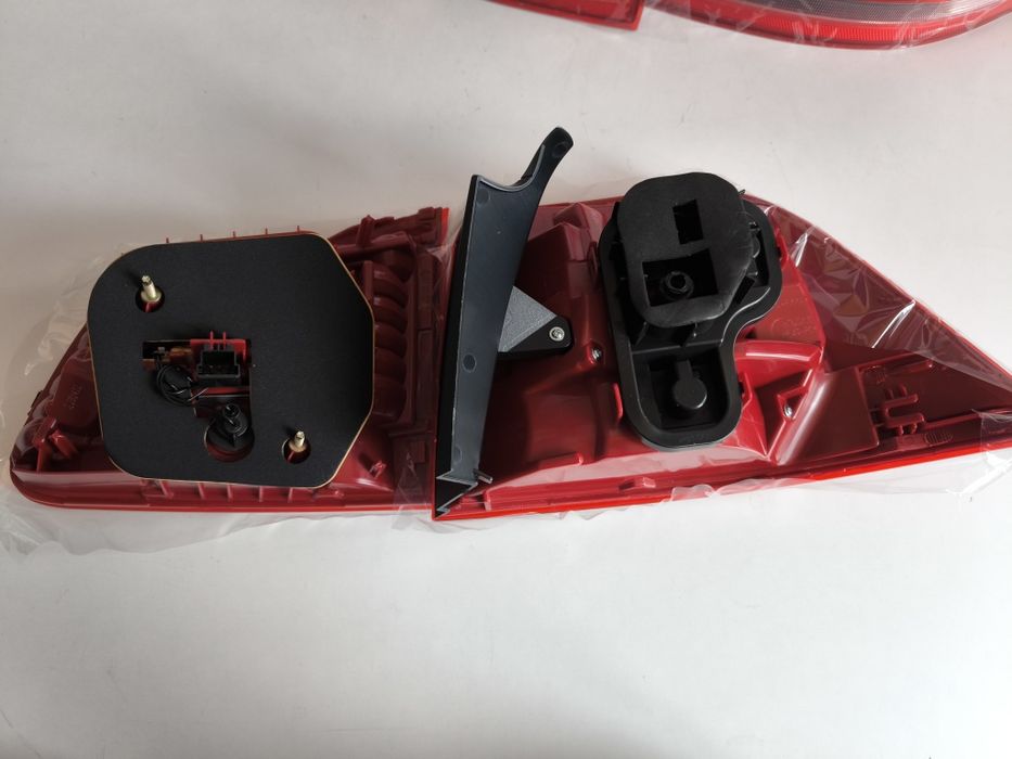 Стопове VW Touareg 7P Нови комплект таурег Тоуарег Лед LED