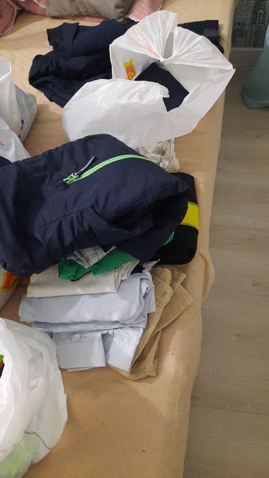 Отдам даром вещи на мальчика