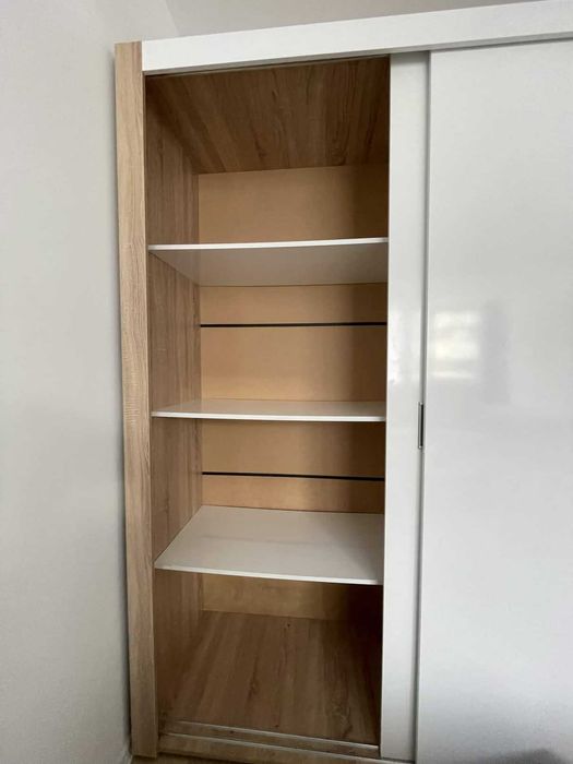 Set mobilier dormitor (Dressing / Comoda / Pat / Saltea / Noptiera)