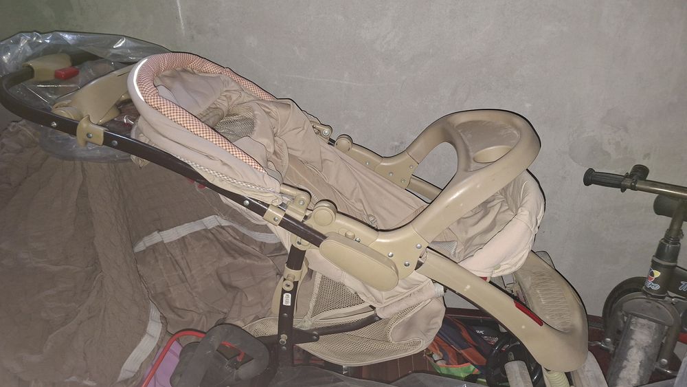 Коляска б/у  ишлатилмаяпти