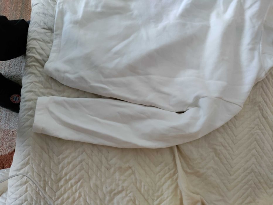 Бяла мъжка блуза