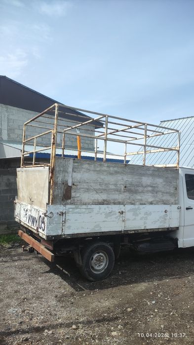 Mercedes 207d, сапог, на ходу