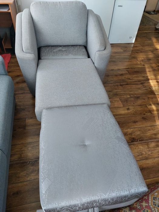 Продам кресло раздвижное