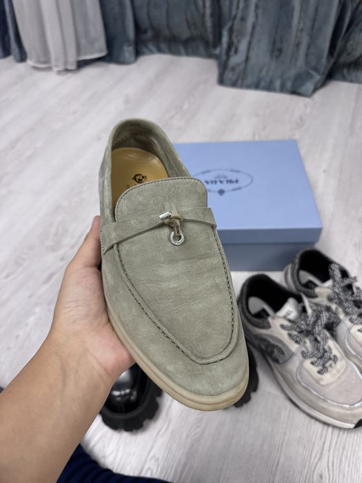 Продам кроссовки Chanel Prada