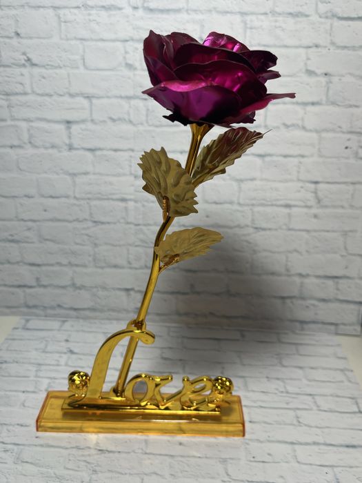 Роза в колбе в наличии