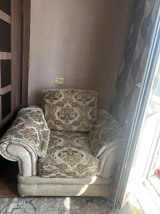 продам диван в отличном состоянии