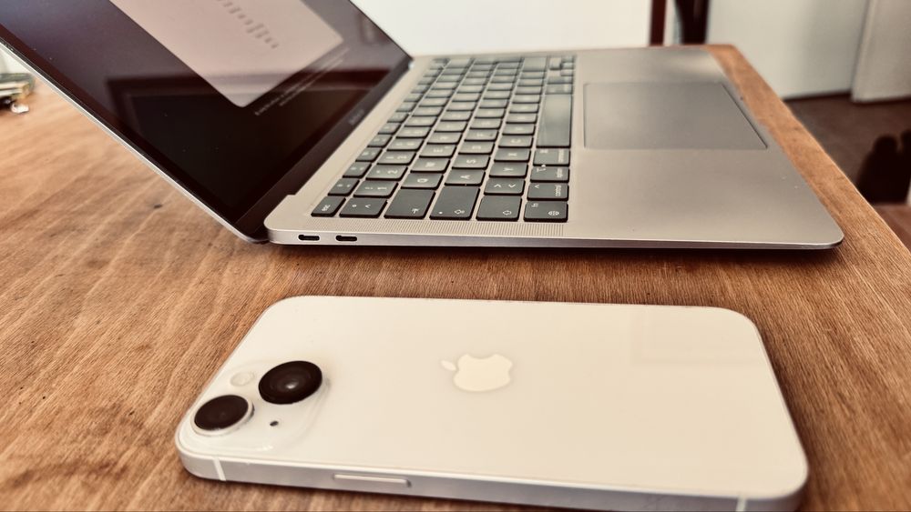 iPhone 14 / 128 gb / 2022 в добро състояние!