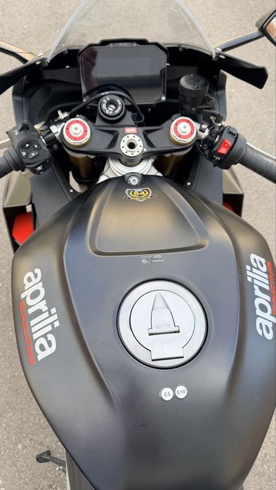 Aprilia Rsv4 1100 cmc