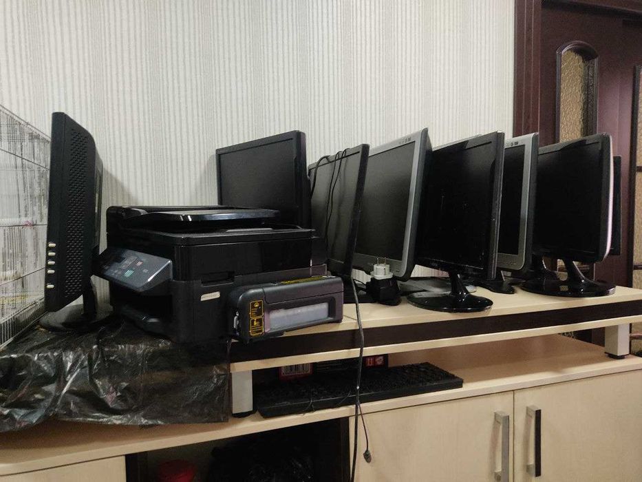 Компиютерлар сотилади 25та