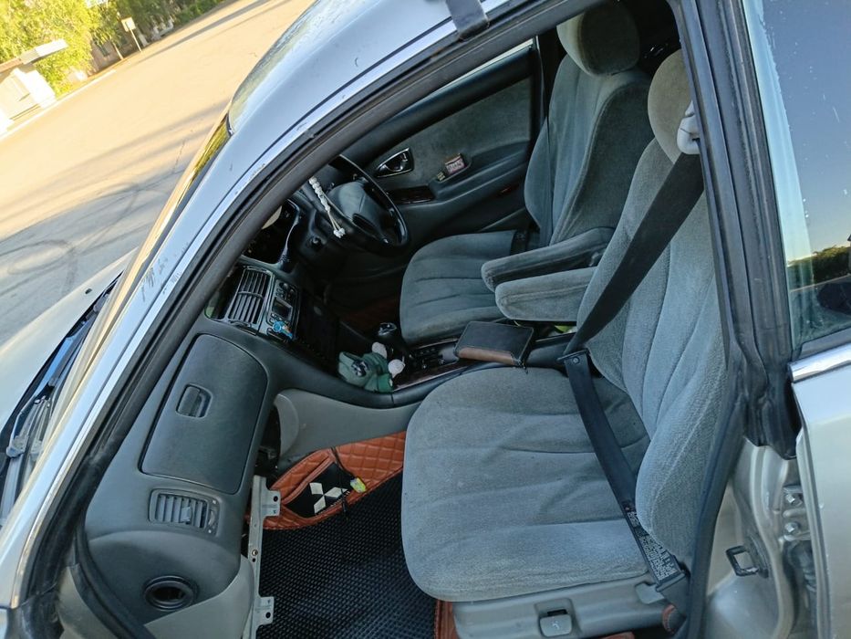 Продам Mitsubishi Diamante