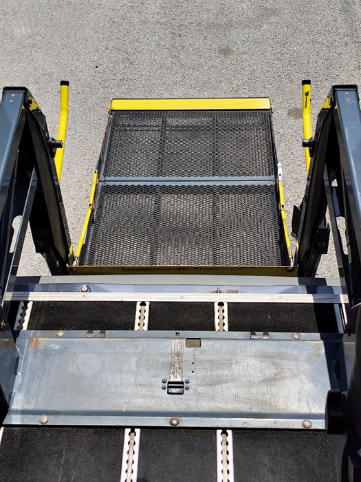 Платформа,  за инвалидна количка