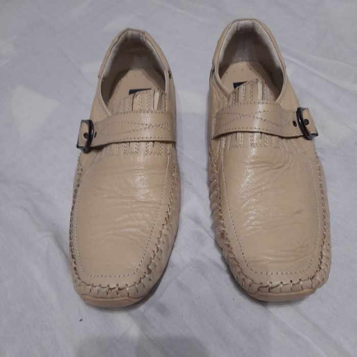 Маратонки Umbro естествена кожа  цена 70 лв. мъжки 43номер