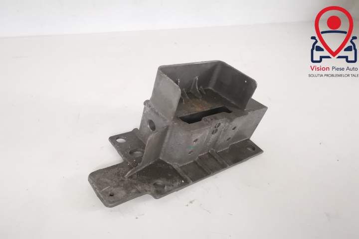 Лендроувер Дефендер / Land Rover Defender Оригинален десен лонжерон но