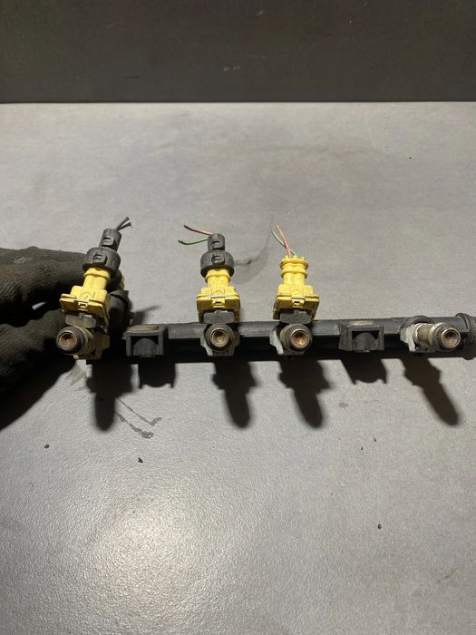 Rampa cu injectoare 3219018301 Fiat Punto 2000 1.2 MT (60 hp)