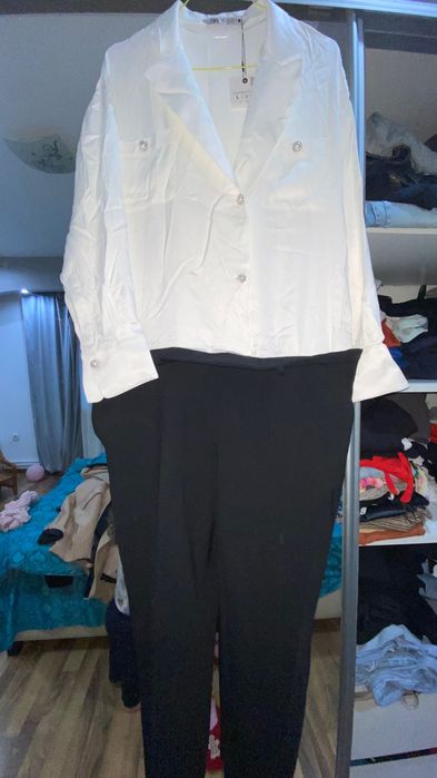 Salopetă nouă zara marime L
