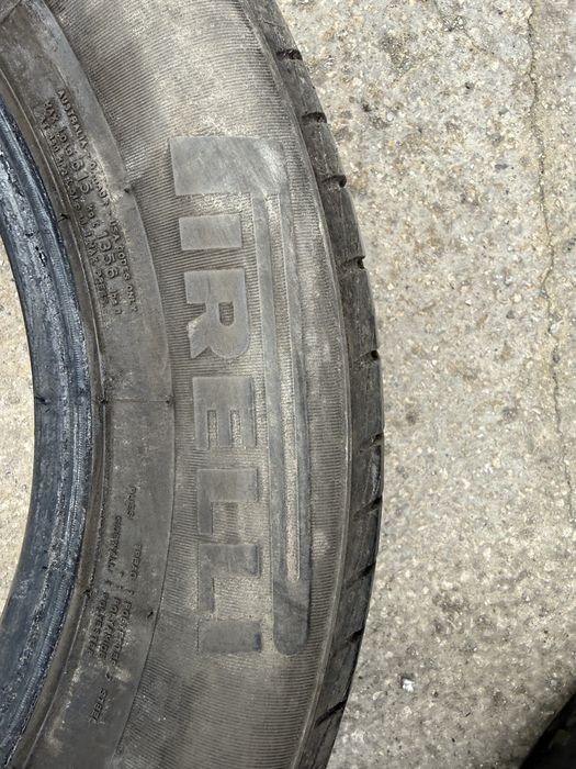 2 броя летни гуми Pirelli 195/65 R15 Dot 0722 ном 401