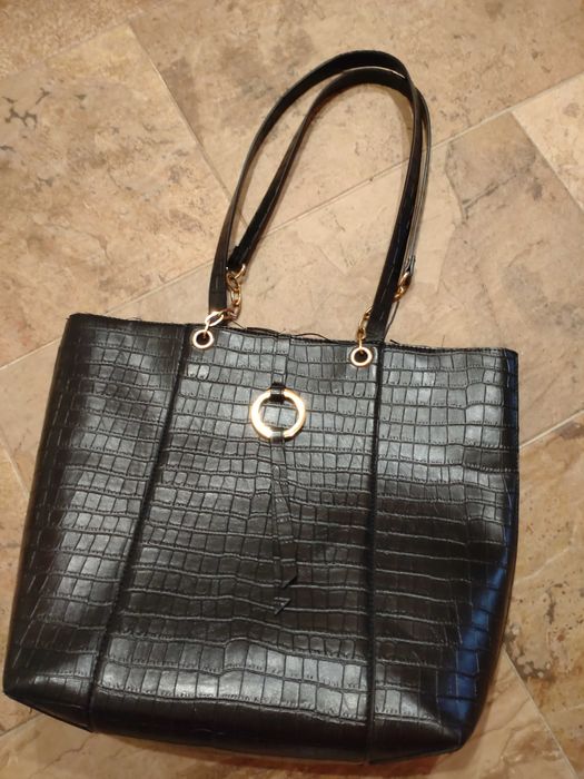 Продавам дамска чанта