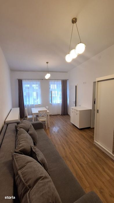 Garsoniera zona Centrala 9 Mai