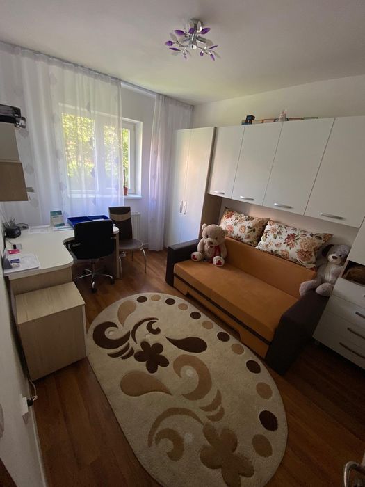 Apartament cu 3 camere