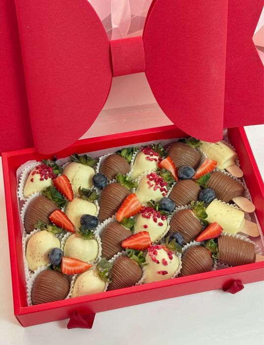 Клюуника в шоколаде