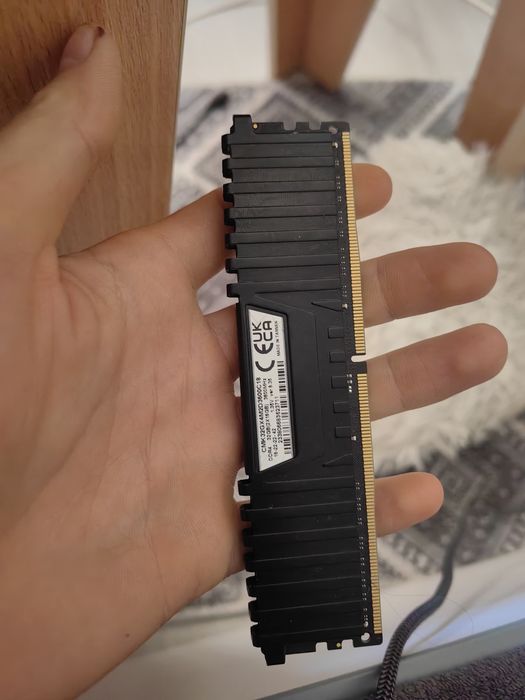16 ram ddr4 3600mhz impecabili