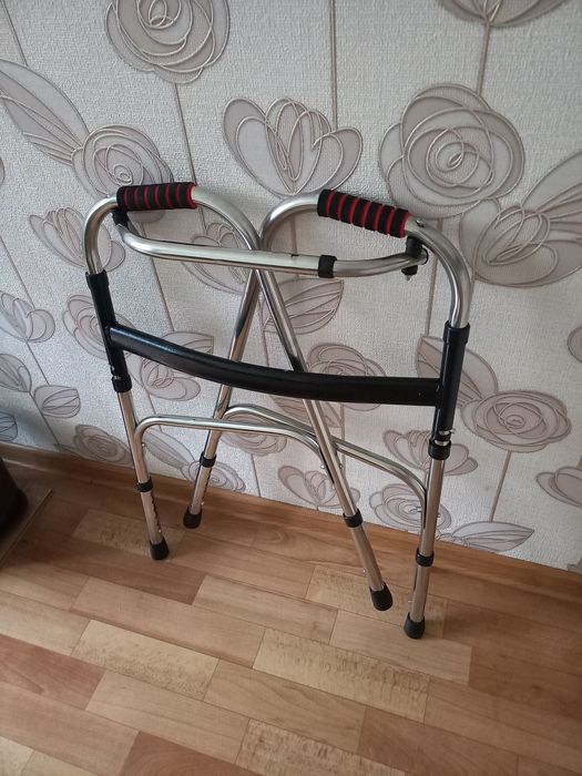 Ходунки для пожилых