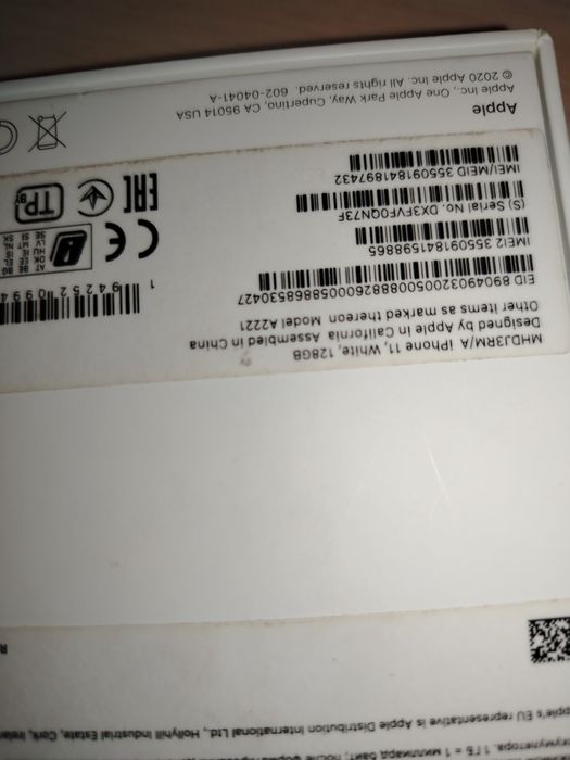 Продам IPhone 11