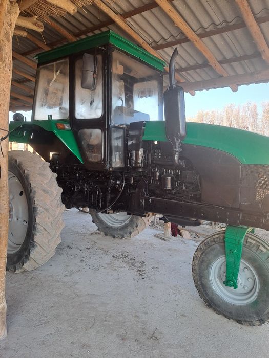 Traktor Mtz  811