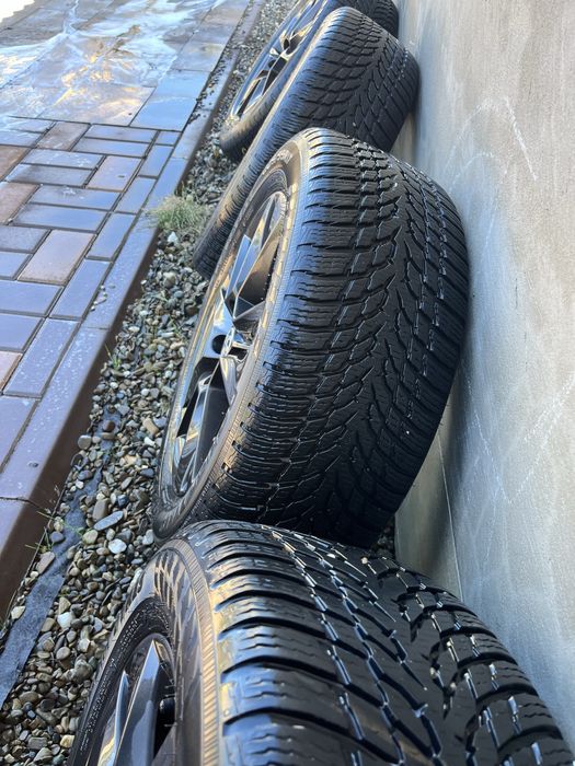 Vând set complet de 4 roți originale Škoda, provenite de pe autoturismul personal Škoda Karoq 4x4.